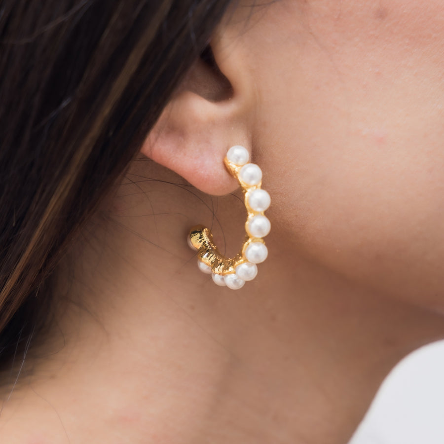 taudrey pearl it on earrings