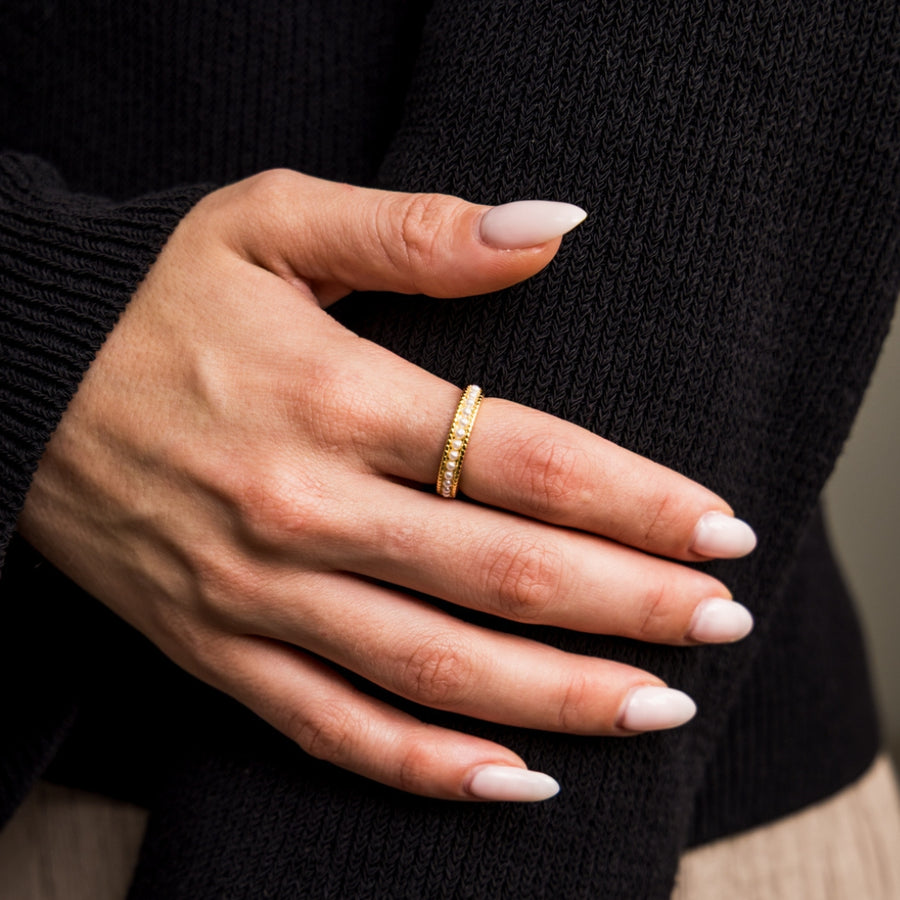 Pearl Crush Ring