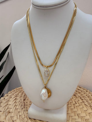 Amour Necklace