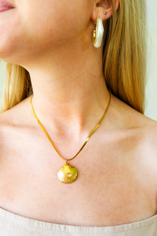 The Golden Coast Necklace