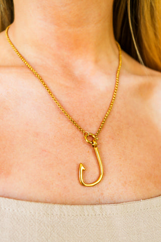 The Hooked Necklace