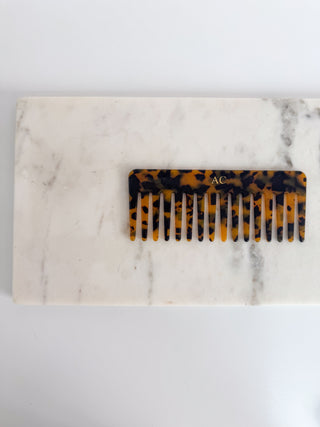 The Monogram Comb