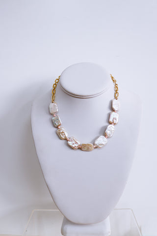 It Girl Necklace Set