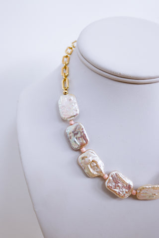 The It Girl Necklace