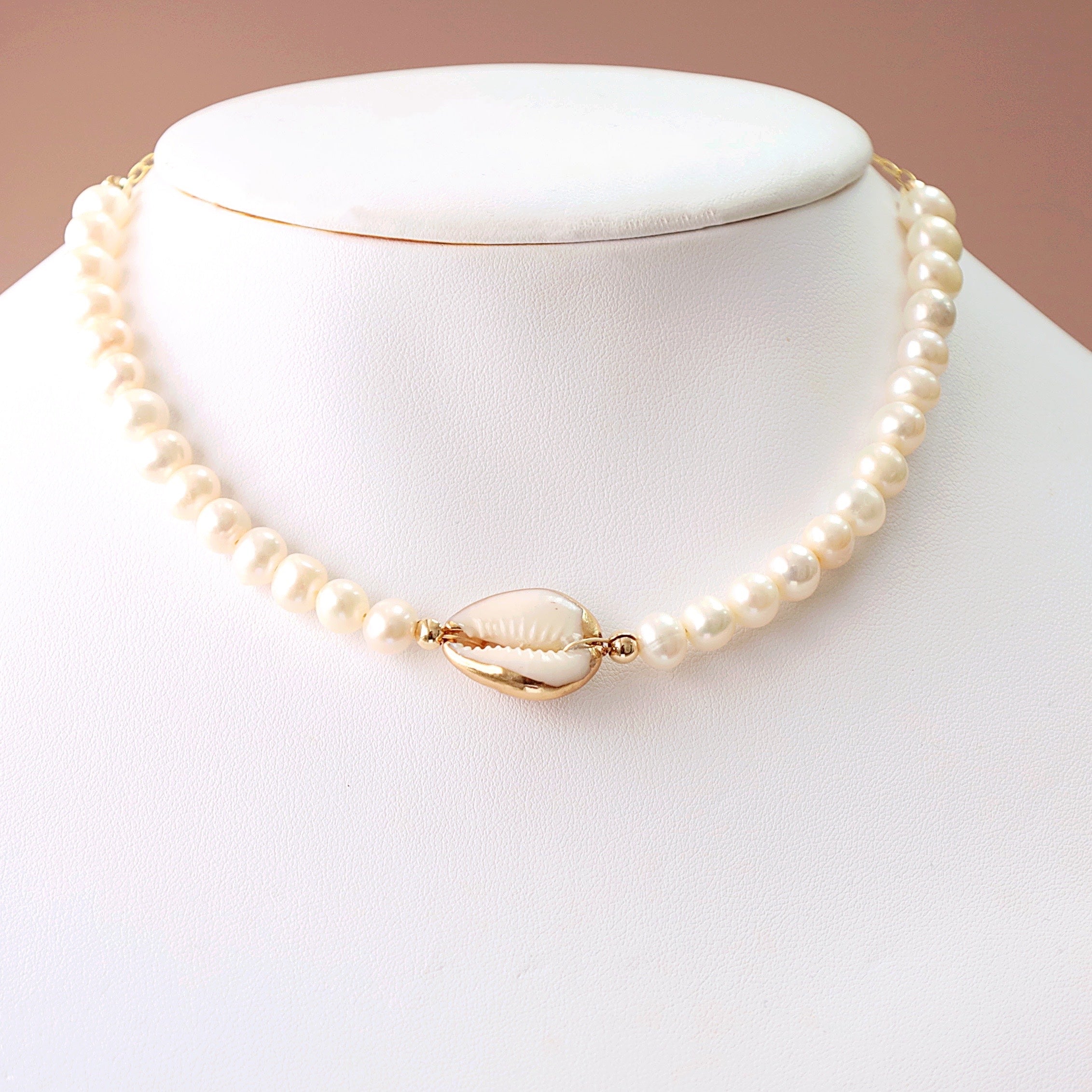 Staycation Choker by Kelly Saks