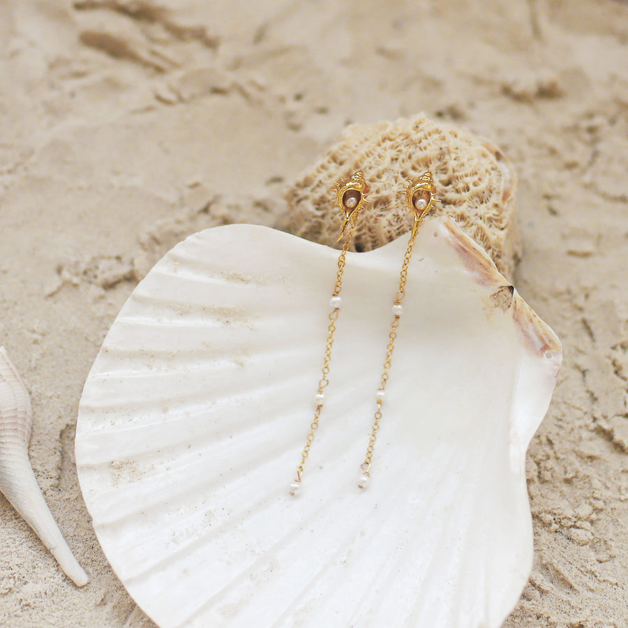 Taudrey Cay Club Earrings