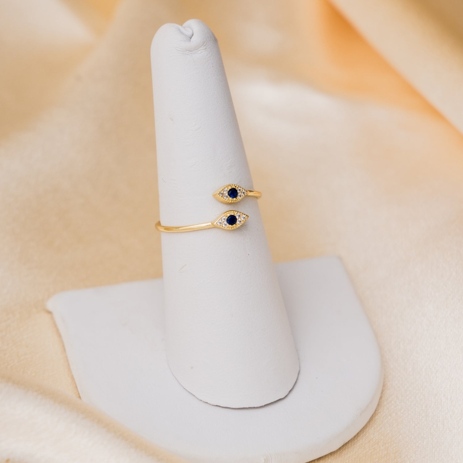 taudrey eternal eye ring