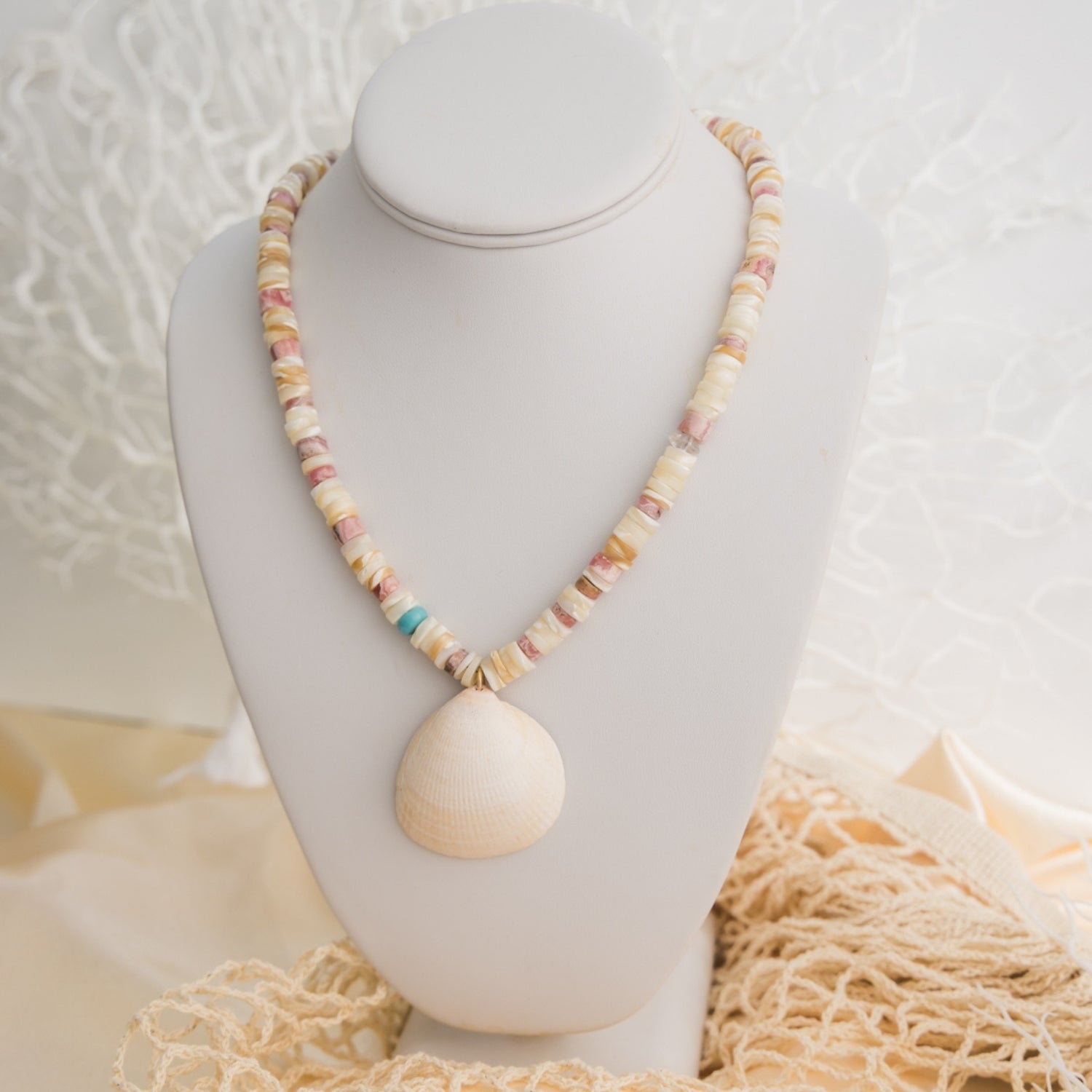 taudrey shell de mar necklace