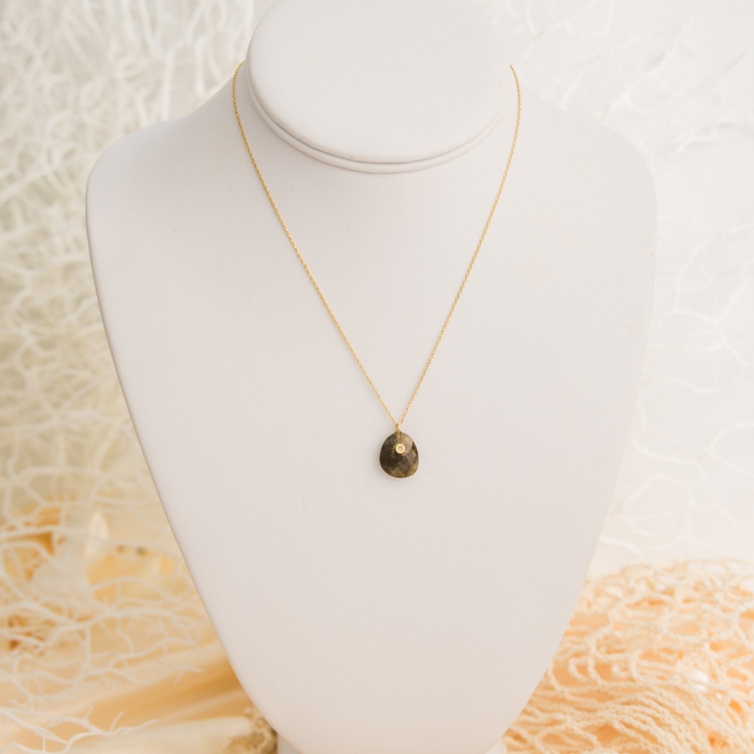 taudrey tide and treasure necklace