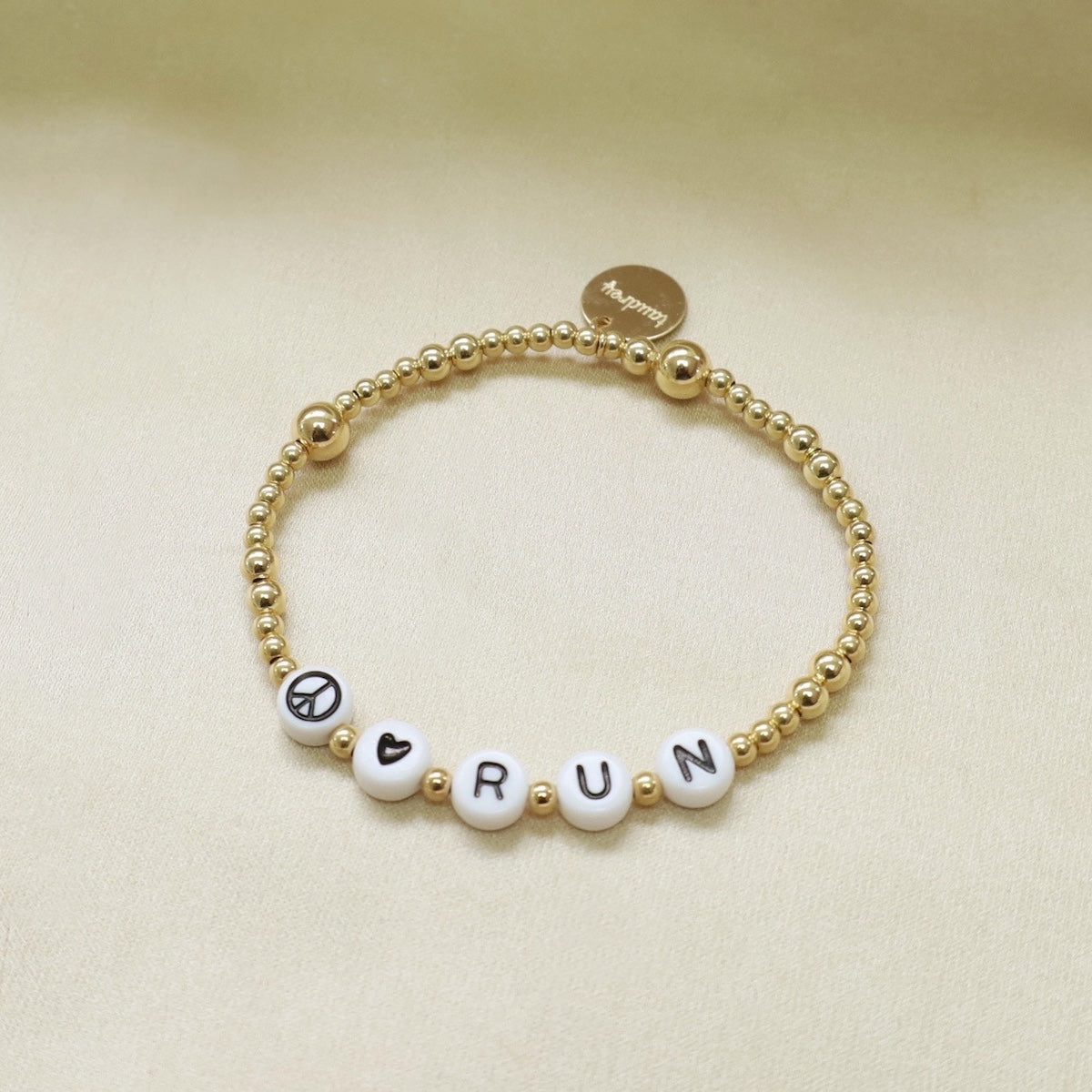custmized name bracelet