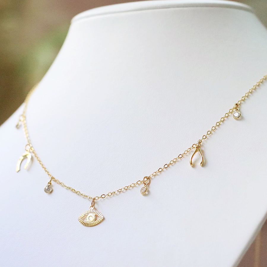 taudrey she's so lucky necklace