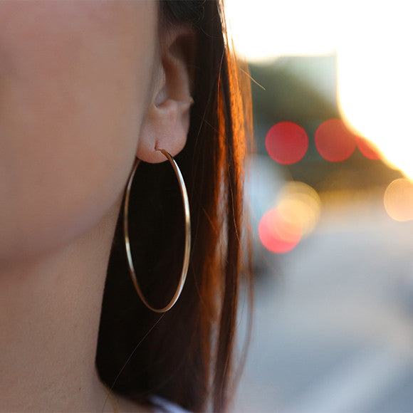Chic 18k Gold Hoop Earring Medium Size - Etsy | Gold hoop earrings style,  Hoop earrings style, Gold hoop earrings